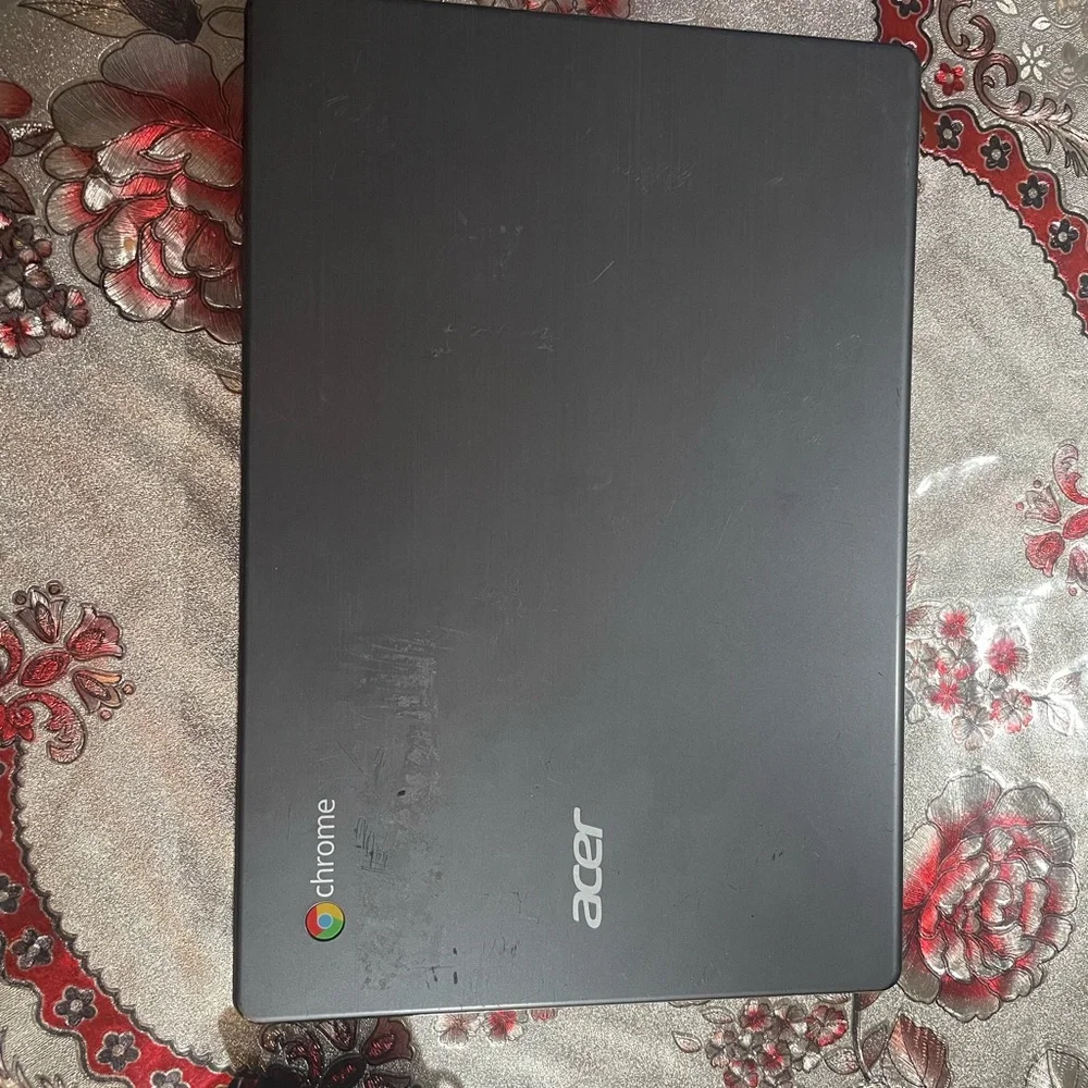Acer Chromebook with Charger